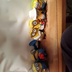 Lot of 6 Minions McDonald's Toys